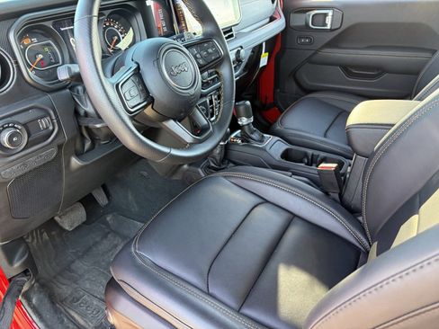 Used 2024 Jeep Wrangler Unlimited Rubicon 392 AWD/4WD image 19