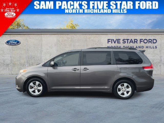 Used 2012 Toyota Sienna LE FWD image 6