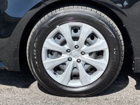 Used 2025 Toyota Corolla LE w/ Convenience Package FWD image 26