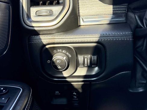 Used 2020 RAM 1500 Limited AWD/4WD image 14