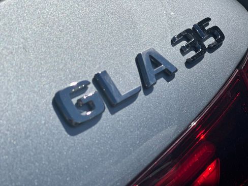 New 2026 Mercedes-Benz GLA 35 AMG 4MATIC image 23