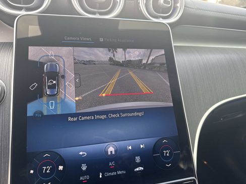 Used 2025 Mercedes-Benz GLC 300 4MATIC image 22