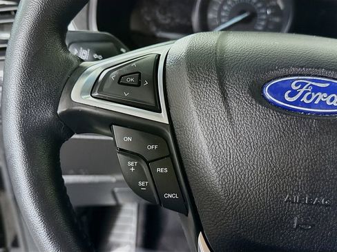 Used 2023 Ford Edge Titanium image 22