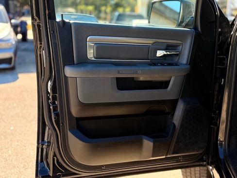 Used 2016 RAM 1500 Classic SLT image 10