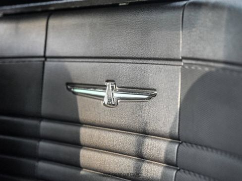 Used 2005 Ford Thunderbird RWD image 41