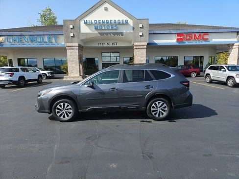 Used 2025 Subaru Outback Premium image 78