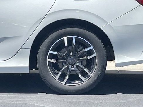 Used 2018 Honda Civic EX image 20