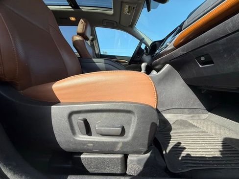 Used 2017 Toyota Highlander Limited Platinum image 20