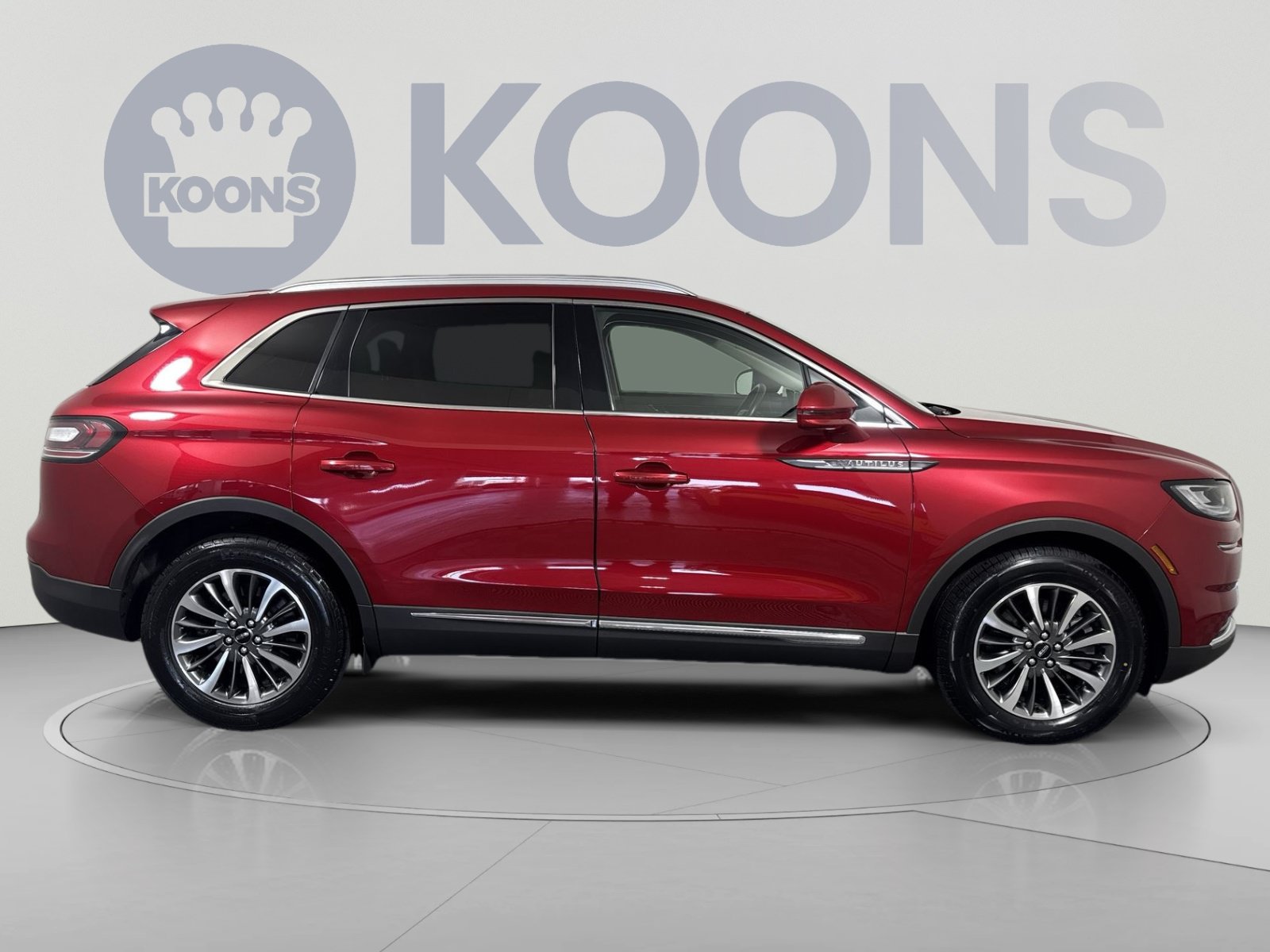 Used 2021 Lincoln Nautilus AWD w/ Equipment Group 101A image 8