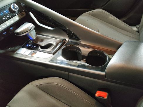 Used 2023 Hyundai Elantra SEL w/ Convenience Package FWD image 26