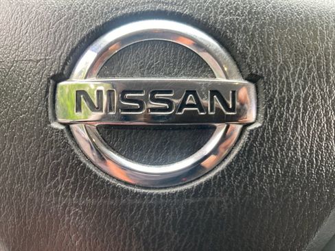 Used 2019 Nissan Pathfinder S AWD/4WD image 29