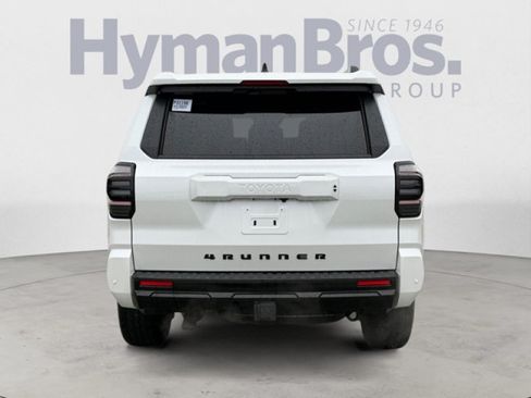 Used 2025 Toyota 4Runner TRD Sport AWD/4WD image 4