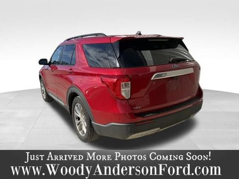 Used 2021 Ford Explorer XLT w/ Equipment Group 202A image 4