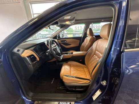 Used 2021 Nissan Rogue Platinum AWD/4WD image 17