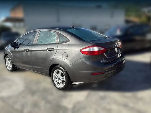 Used 2018 Ford Fiesta SE FWD image 5