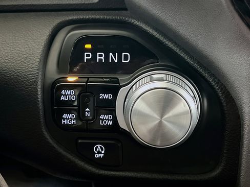Used 2025 RAM 1500 Laramie AWD/4WD image 13