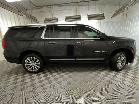Certified 2022 GMC Yukon XL Denali w/ Max Trailering Package AWD/4WD image 30