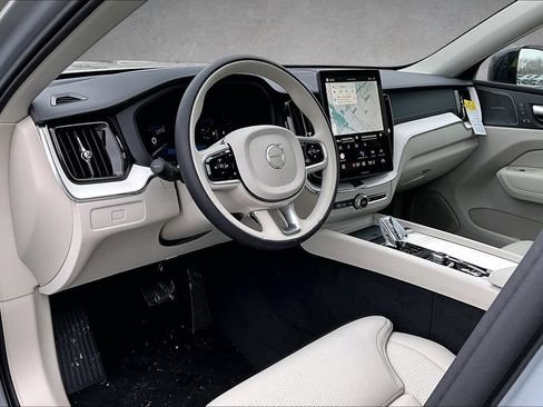 New 2026 Volvo XC60 B5 Ultra w/ Protection Package Premier AWD/4WD image 7