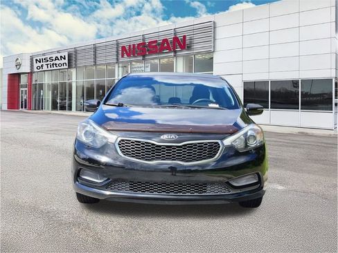 Used 2015 Kia Forte LX w/ Popular Package FWD image 2