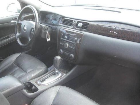 Used 2014 Chevrolet Impala LTZ FWD image 20