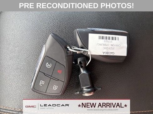 Used 2023 GMC Canyon AT4 w/ AT4 Premium Package image 22