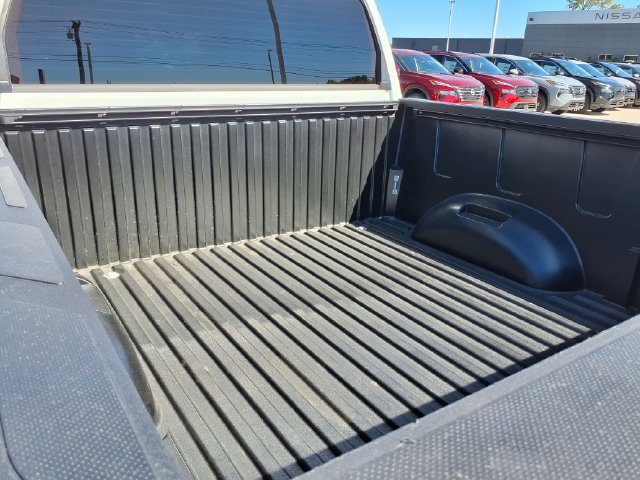 Used 2025 Toyota Tundra SR5 w/ SR5 Premium Package AWD/4WD image 28