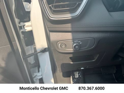 New 2026 Chevrolet TrailBlazer LT w/ Convenience Package FWD image 11