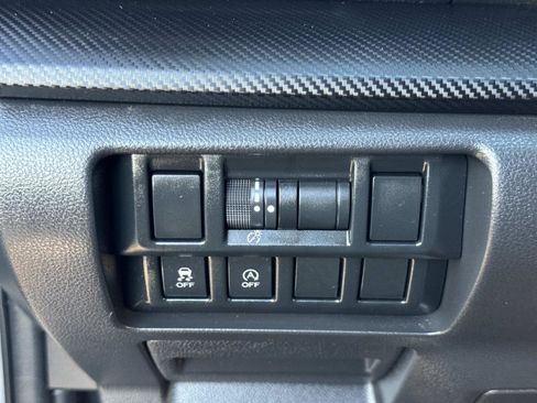 Used 2023 Subaru Crosstrek 2.0i image 32