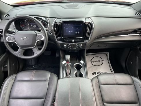 Used 2023 Chevrolet Traverse RS FWD image 7