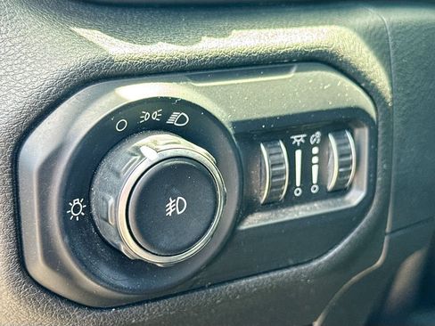 Used 2021 Jeep Wrangler Unlimited Sport AWD/4WD image 11