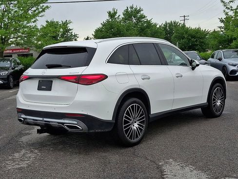 Used 2023 Mercedes-Benz GLC 300 4MATIC image 9