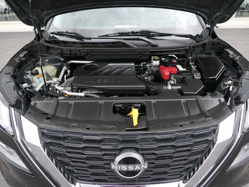 Used 2023 Nissan Rogue SV FWD image 27