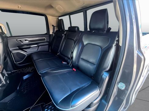 Used 2019 RAM 1500 Laramie RWD image 19