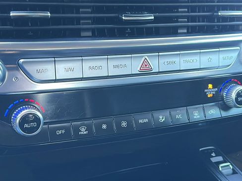 Used 2022 Kia Telluride S image 14