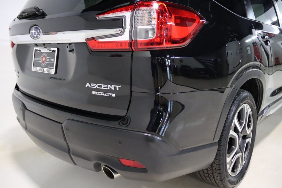 Used 2023 Subaru Ascent Limited w/ Technology Package AWD/4WD image 9