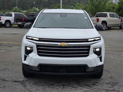 New 2026 Chevrolet Traverse LT w/ Driver Confidence Package FWD image 17