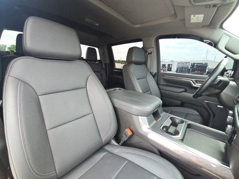 Used 2024 Chevrolet Silverado 2500 LTZ w/ LTZ Plus Package AWD/4WD image 21