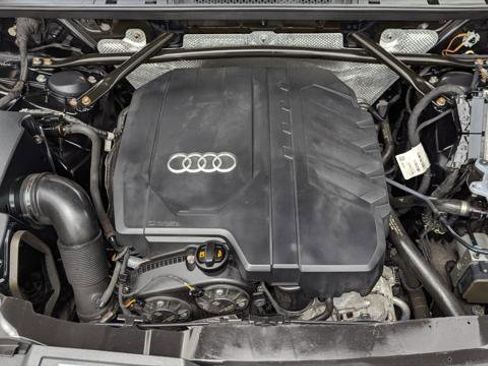 Used 2021 Audi Q5 2.0T Premium w/ Convenience Package AWD/4WD image 31