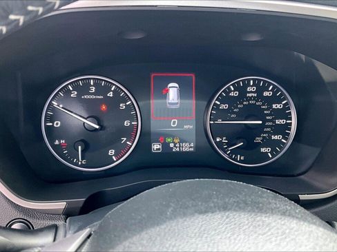 Certified 2024 Subaru Ascent Limited w/ Technology Package image 8