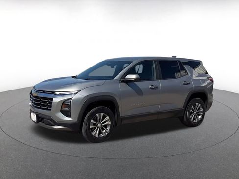 Used 2025 Chevrolet Equinox LT image 8