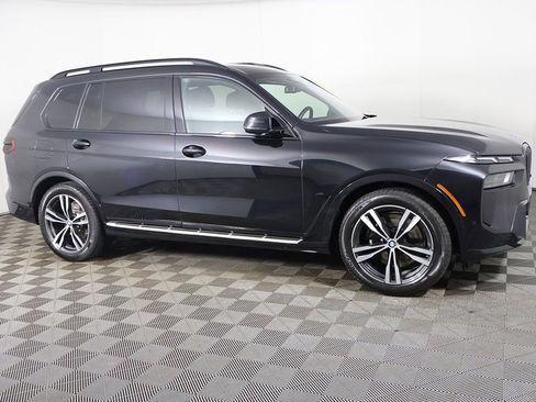 Used 2024 BMW X7 xDrive40i w/ Executive Package AWD/4WD image 24