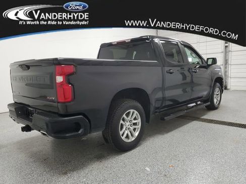 Used 2021 Chevrolet Silverado 1500 RST image 3
