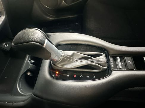 Used 2025 Honda HR-V LX image 21