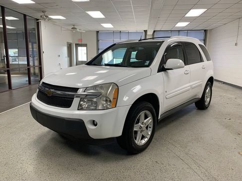Used 2006 Chevrolet Equinox LT w/ LT Preferred Equipment Group FWD image 3