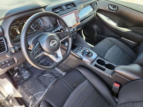 Used 2024 Nissan Leaf S FWD image 10