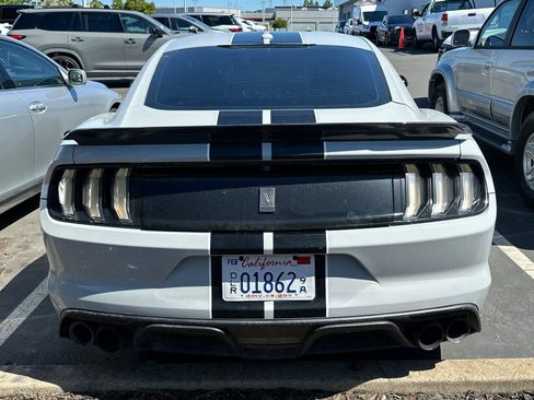 Used 2016 Ford Mustang Shelby GT350 w/ Technology Package image 5
