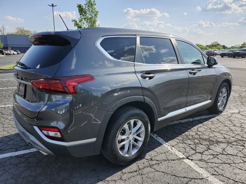 Used 2020 Hyundai Santa Fe SE FWD image 11