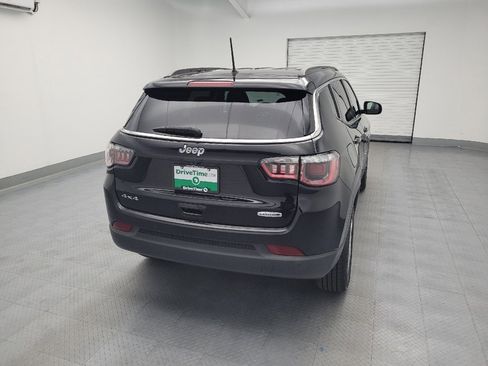 Used 2018 Jeep Compass Latitude w/ Safe & Security Group AWD/4WD image 7