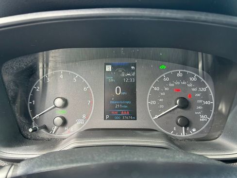Used 2024 Toyota Corolla Cross AWD Hybrid image 17