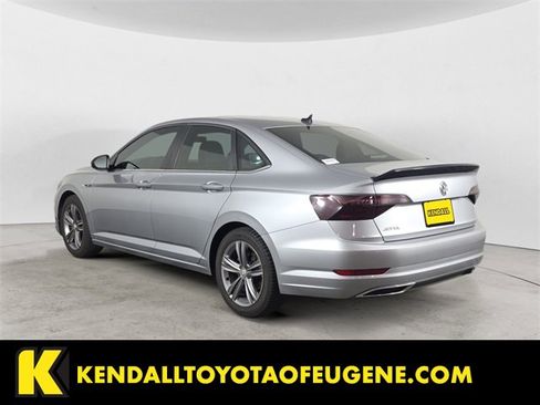 Used 2021 Volkswagen Jetta R-Line image 3